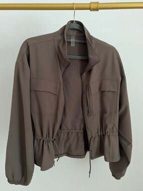 BEYOND YOGA City Cheek Jacket Dune SZ M
